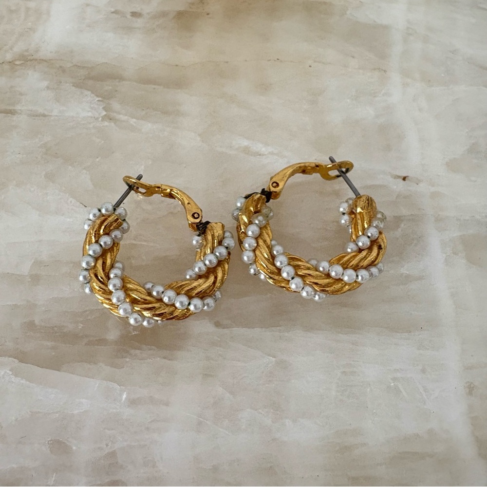 Vintage gold woven pearl hoop earrings 1980s mini